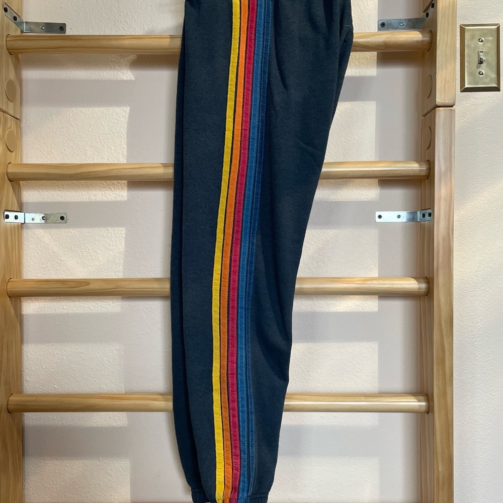 AV charcoal sweats - Picture 3 of 7